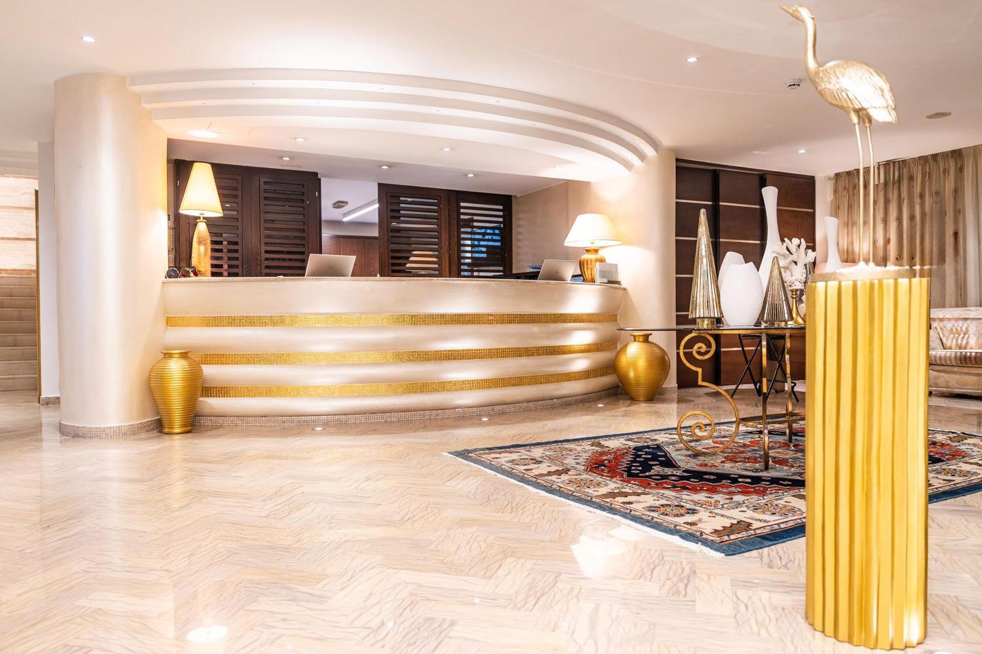 Hotel Tiffany'S Riccione Exterior foto